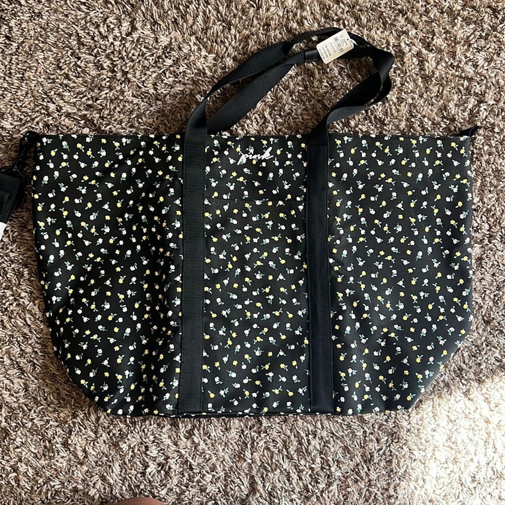 NWT Victoria’s Secret travel bag